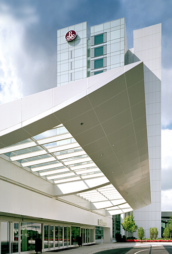 Renaissance Schaumburg Hotel and Convention Center exterior identification